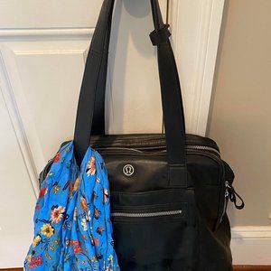 Lululemon Sweat & Go Bag - Black